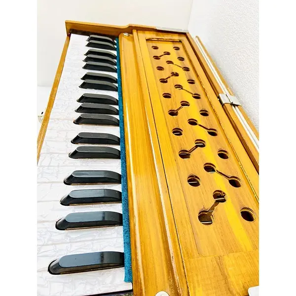 Musical Harmonium- 3 1-4 Octave, Double Bellow, 39 Keys,7 Stopper, 2 Reeds (Bass- Male), With Cover Bag 3